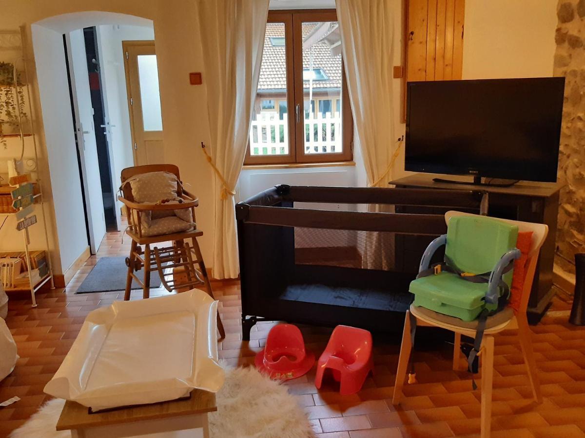 Joli Gite Rural Dans Un Havre De Paix Saint-Bonnet-le-Troncy Εξωτερικό φωτογραφία