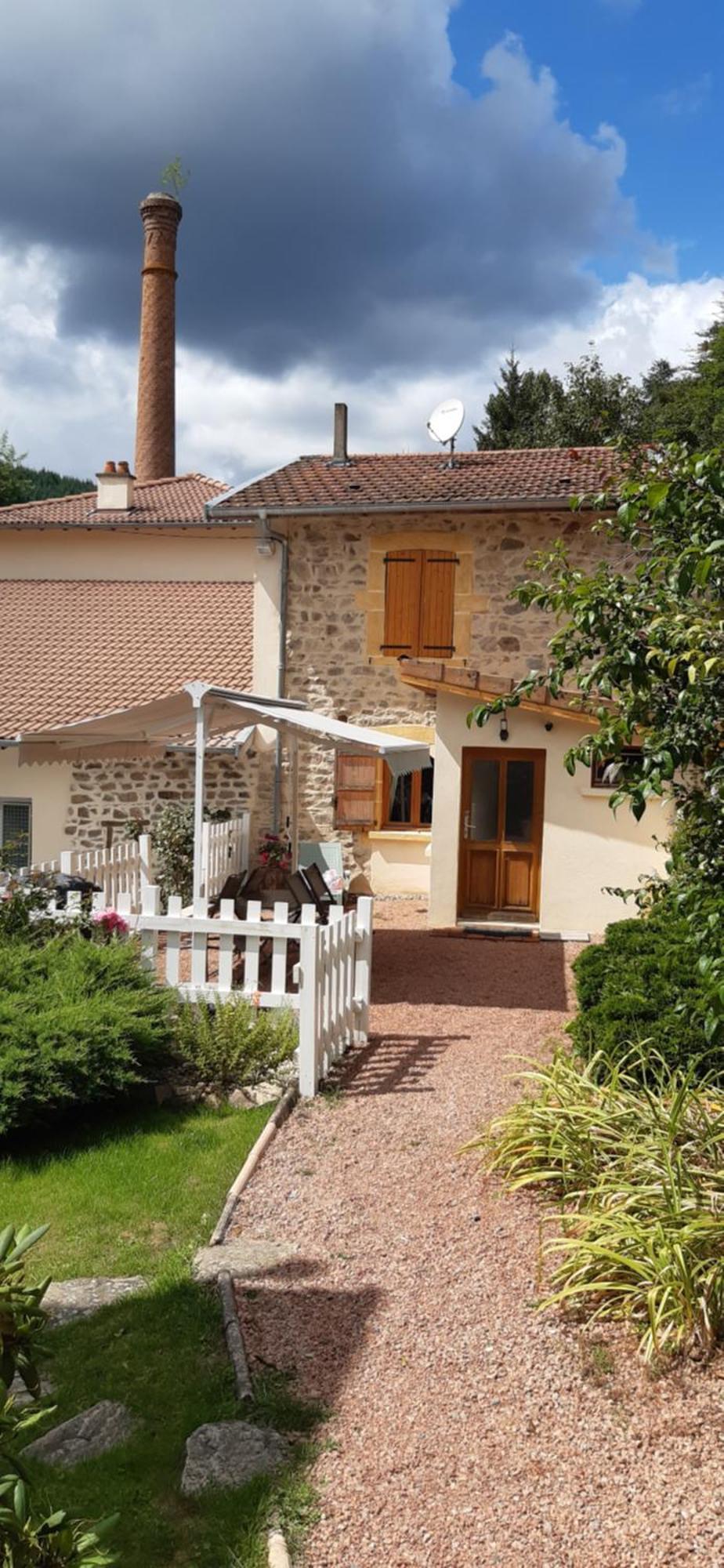 Joli Gite Rural Dans Un Havre De Paix Saint-Bonnet-le-Troncy Εξωτερικό φωτογραφία